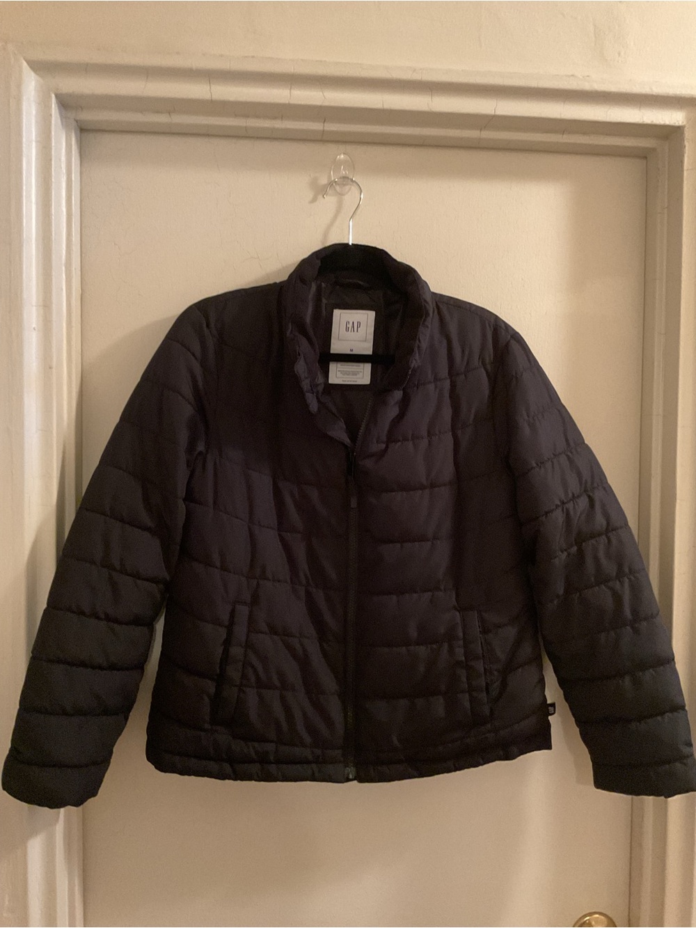 GAP Women's Quilted Puffer Jacket - Black